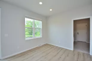 6026 Maxwell Ct, Racine, WI 53402 - Photo 12