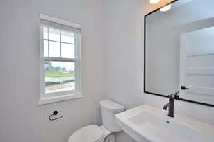 6026 Maxwell Ct, Racine, WI 53402 - Photo 8