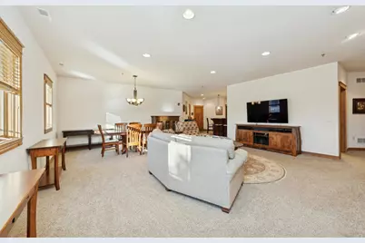 415 S Wells St #101, Lake Geneva, WI 53147 - Photo 8