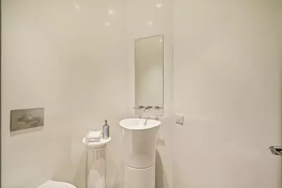 825 N Prospect Ave #1801, Milwaukee, WI 53202 - Photo 24