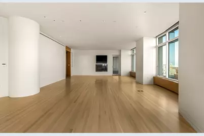 825 N Prospect Ave #1801, Milwaukee, WI 53202 - Photo 8