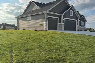 497 Limestone Ln, Slinger, WI 53086 - Photo 6