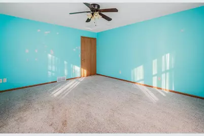 11848  Gray St, Trempealeau, WI 54661 - Photo 18