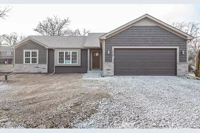 30701  Jeffrey Dr, Burlington, WI 53105 - Photo 2