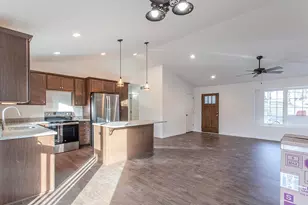 30701 Jeffrey Dr, Burlington, WI 53105 - Photo 8