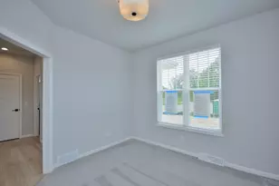 6026 Sean Ct, Racine, WI 53402 - Photo 8