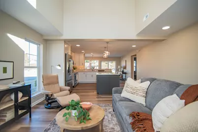 1063  Anchor Ave, West Bend, WI 53095 - Photo 6