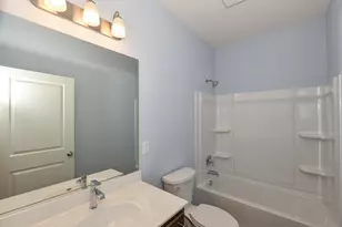 412 Kensington Ct, Williams Bay, WI 53191 - Photo 26