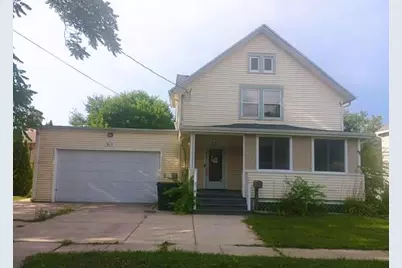 233 S Water St, Fort Atkinson, WI 53538 - Photo 2