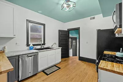 2734 N Maryland Ave, Milwaukee, WI 53211 - Photo 4