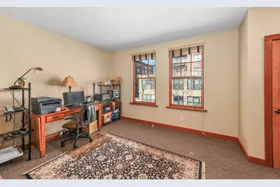 301 E Reservoir Ave #4, Milwaukee, WI 53212 - Photo 32