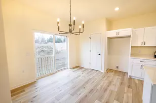 102 Chestnut Ct, Theresa, WI 53091 - Photo 6