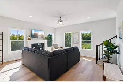 1605  Vista Ct, Lake Geneva, WI 53147 - Photo 10