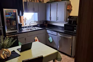 1753 N Marshall St, Milwaukee, WI 53202 - Photo 14