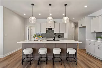 880 S Verona Cir #27, Grafton, WI 53024 - Photo 4