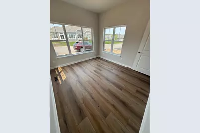 880 S Verona Cir #27, Grafton, WI 53024 - Photo 10