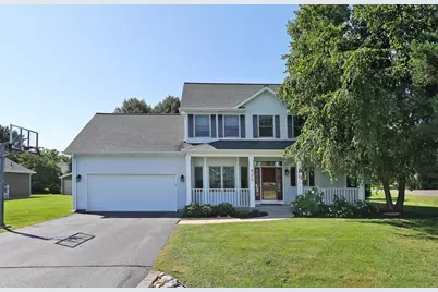 425  Maple Ln, Williams Bay, WI 53191 - Photo 1