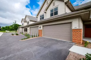 165 Aerie Cir, Brookfield, WI 53045 - Photo 32