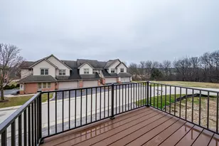 165 Aerie Cir, Brookfield, WI 53045 - Photo 14