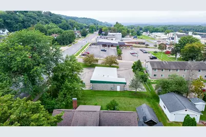 114 W Prospect St, Durand, WI 54736 - Photo 2