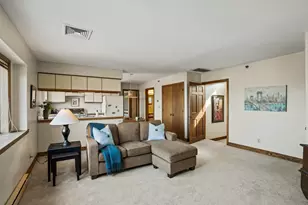 320 E Buffalo St, Milwaukee, WI 53202 - Photo 46