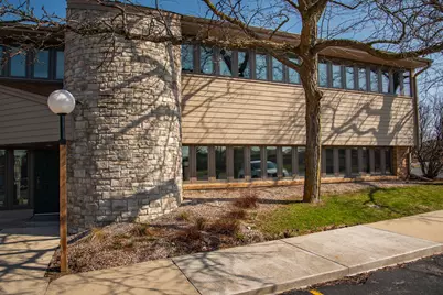 1055  Prairie Dr #East Upper, Racine, WI 53406 - Photo 2