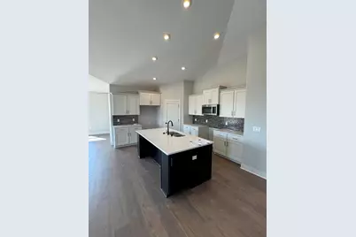 456  Sandstone St, Slinger, WI 53086 - Photo 14