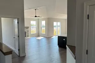 456 Sandstone St, Slinger, WI 53086 - Photo 6