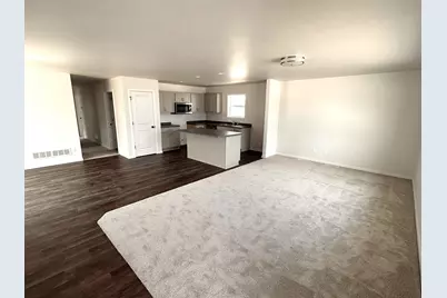 1048  McNish Ct, Sheboygan Falls, WI 53085 - Photo 2