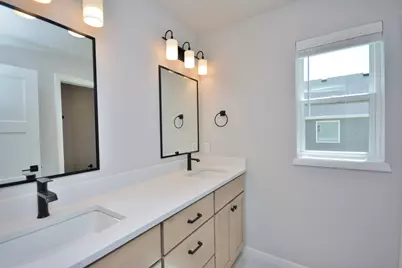 1299  Arrowood Cir, Oconomowoc, WI 53066 - Photo 28