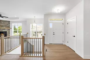 N28W25285 Madeline Blvd, Pewaukee, WI 53072 - Photo 18