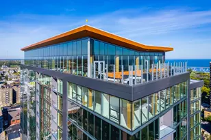 700 E Kilbourn Ave, Milwaukee, WI 53202 - Photo 16