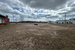 1915 County Rd W, Grafton, WI 53024 - Photo 4