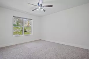 117 Eiche Dr, Slinger, WI 53086 - Photo 14