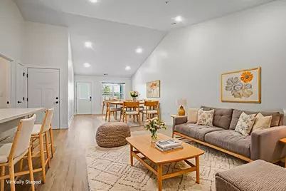 117  Eiche Dr #2, Slinger, WI 53086 - Photo 4