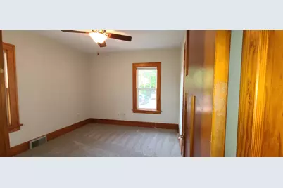 4620  Taylor Ave, Racine, WI 53405 - Photo 10