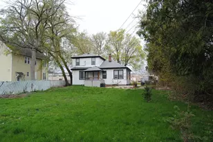 1631 W Custer Ave, Milwaukee, WI 53209 - Photo 12