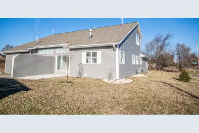 1363  Legion Cir, West Bend, WI 53090 - Photo 16