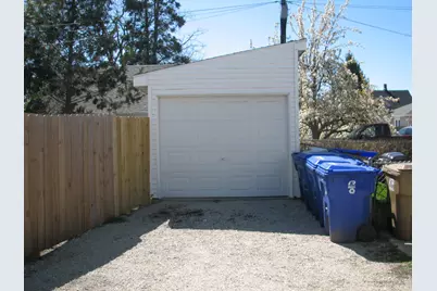 4314  Sheridan Rd, Kenosha, WI 53140 - Photo 4