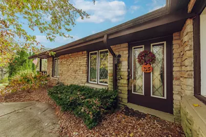 15555  Esser Ct, Brookfield, WI 53005 - Photo 56