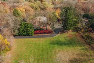 15555 Esser Ct, Brookfield, WI 53005 - Photo 8