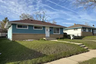 8210 W Winfield Ave, Milwaukee, WI 53218 - Photo 1