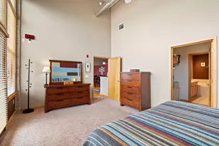 1325 N Van Buren St, Milwaukee, WI 53202 - Photo 14