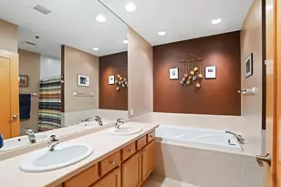 1325 N Van Buren St, Milwaukee, WI 53202 - Photo 18