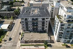 1325 N Van Buren St, Milwaukee, WI 53202 - Photo 36