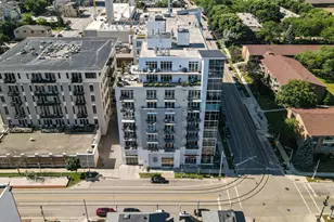 1325 N Van Buren St, Milwaukee, WI 53202 - Photo 38