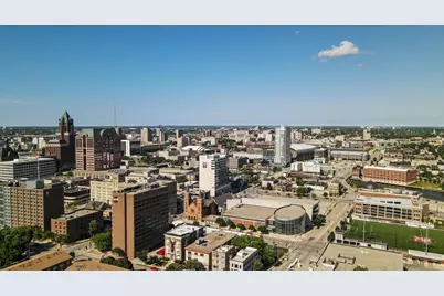 1325 N Van Buren St #308, Milwaukee, WI 53202 - Photo 40