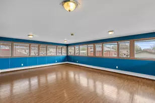 8915 W Becher St, West Allis, WI 53227 - Photo 6