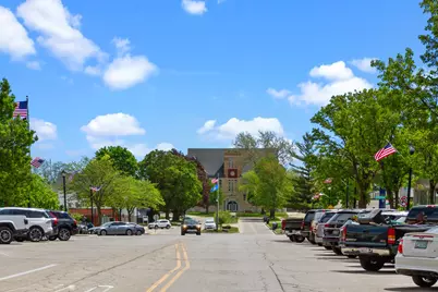 9 S Wisconsin St, Elkhorn, WI 53121 - Photo 16