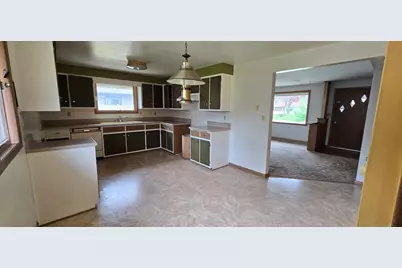 2905 S 18th St, Sheboygan, WI 53081 - Photo 4